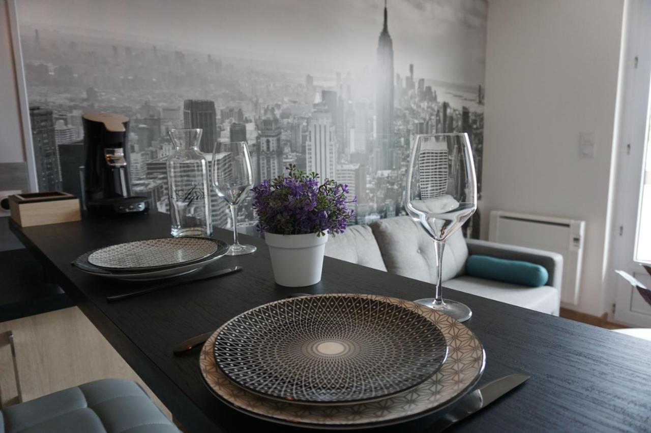 Appart Chic & Moderne Avec Balcon La Roche-sur-Yon Ngoại thất bức ảnh